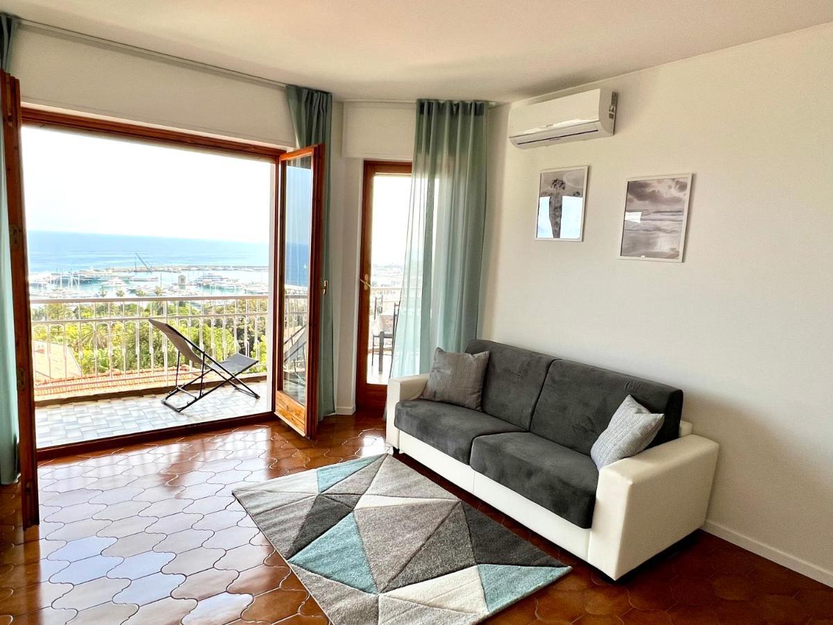 Special Home Vista Mare E Parcheggio Privato Sanremo Exterior photo