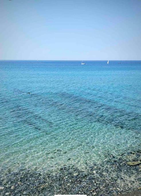 Special Home Vista Mare E Parcheggio Privato Sanremo Exterior photo