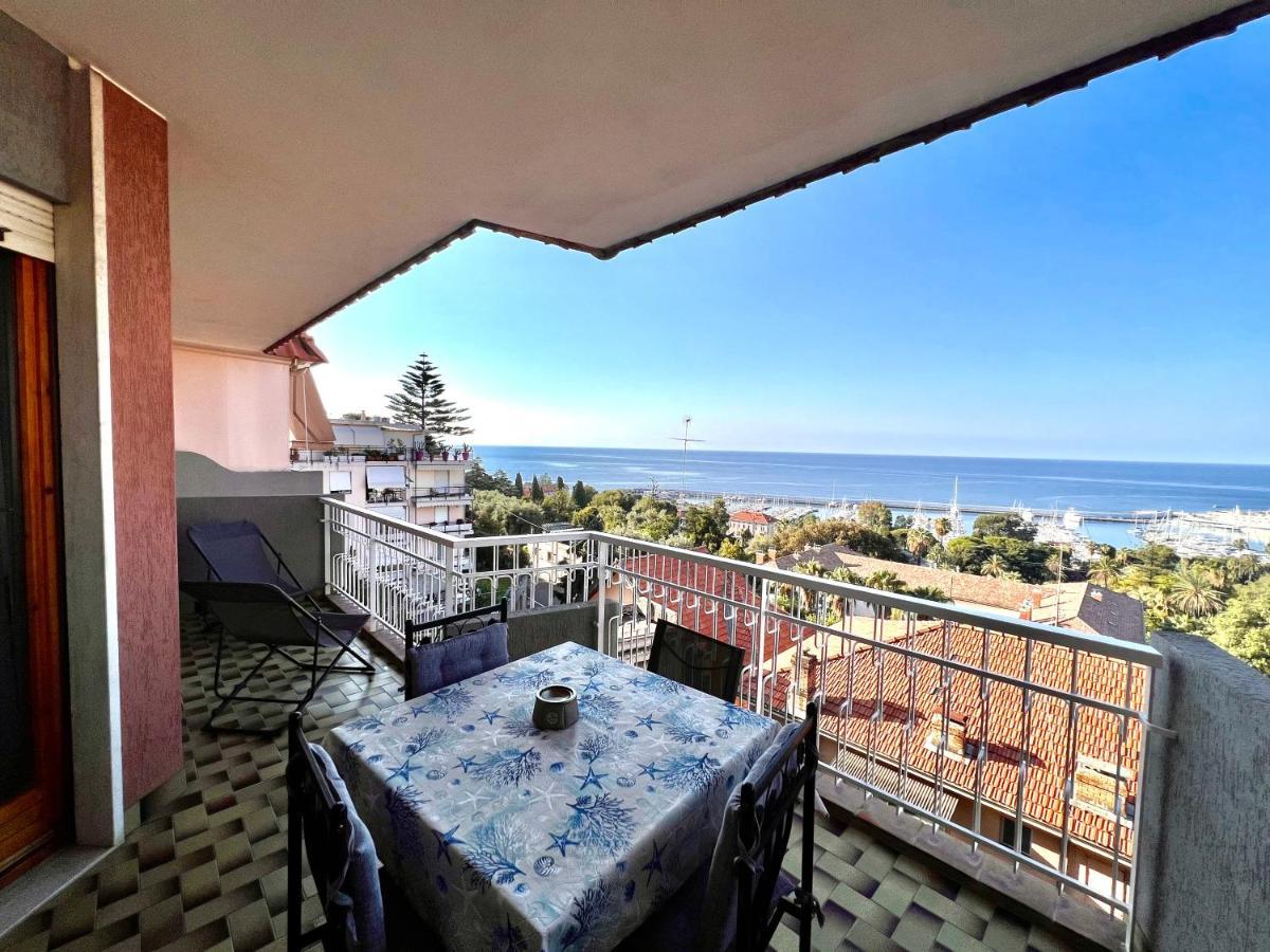 Special Home Vista Mare E Parcheggio Privato Sanremo Exterior photo