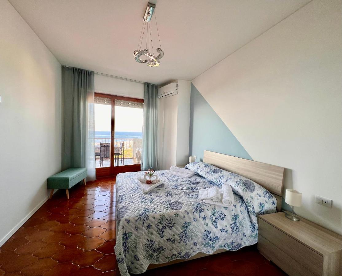 Special Home Vista Mare E Parcheggio Privato Sanremo Exterior photo