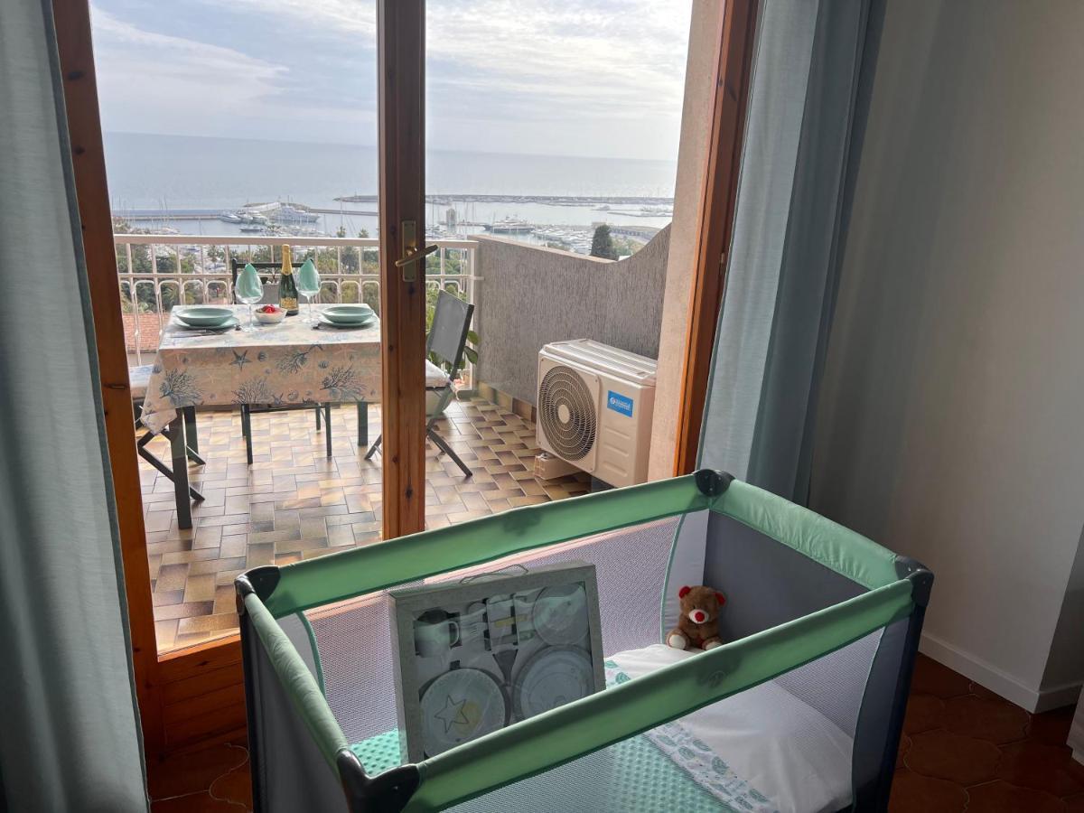 Special Home Vista Mare E Parcheggio Privato Sanremo Exterior photo