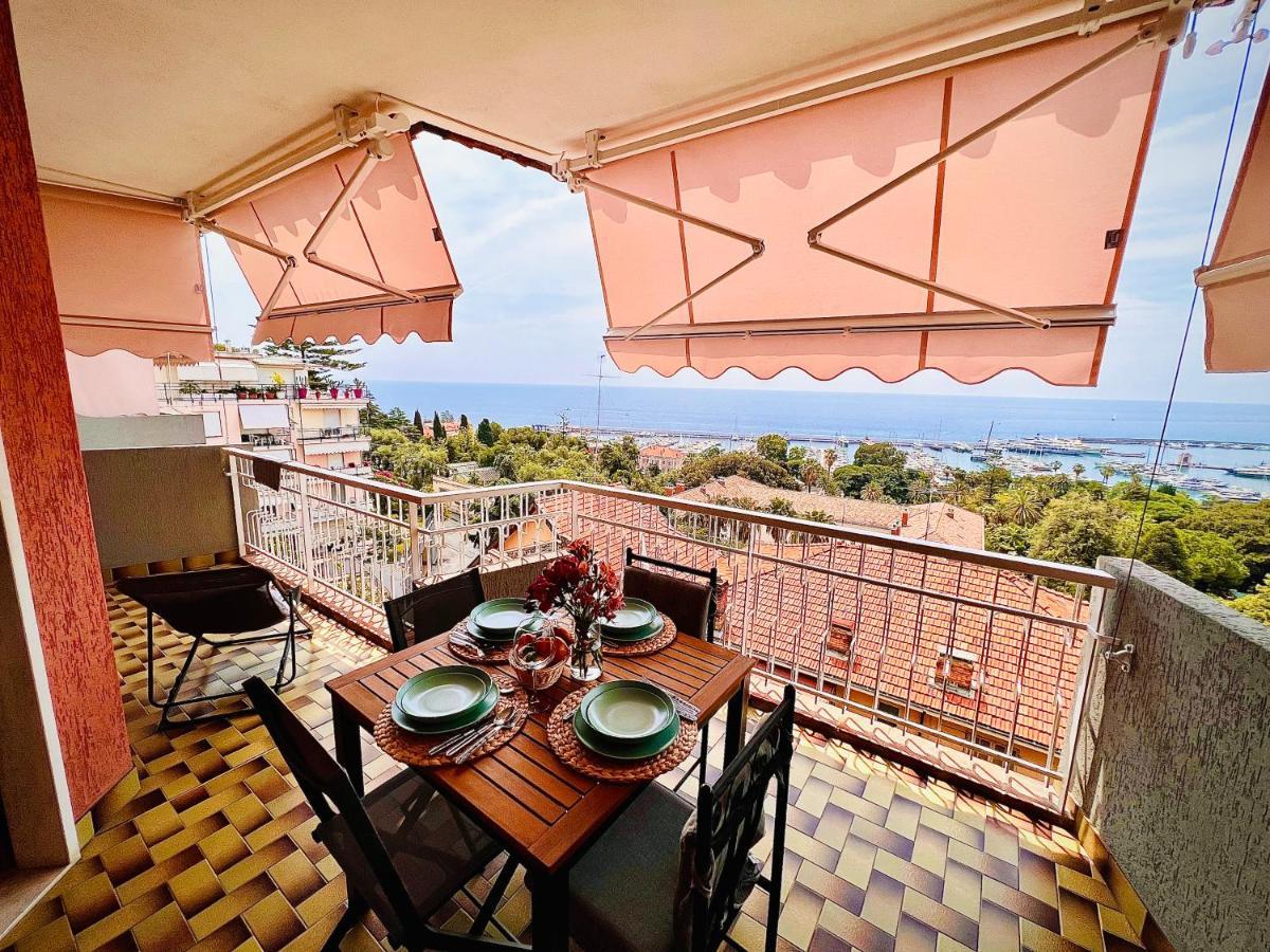 Special Home Vista Mare E Parcheggio Privato Sanremo Exterior photo